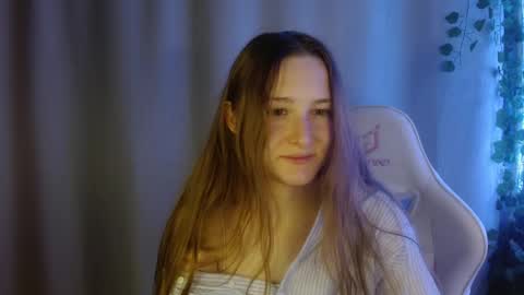 Annie online show from 10-07-25, 08:39