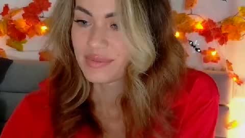 Snapshot of sweetiedarlingxoxox chatting on 10-27-25, 11:25 Daddy Babby Girl online show from 10-27-25, 11:25