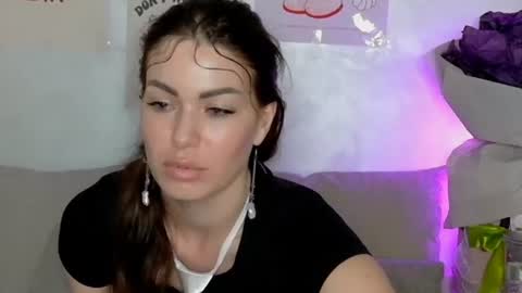 Snapshot of sweetiedarlingxoxox chatting on 06-18-26, 07:18 Daddy Babby Girl online show from 06-18-26, 07:18