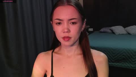 sweetieee_kira online show from 04-21-26, 03:02