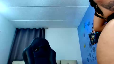 Isabella online show from 03-16-26, 05:44