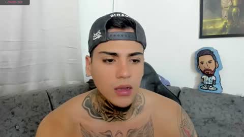 Snapshot of sweetlatinoboy chatting on 06-26-26, 11:42 SWEETLATINBOY online show from 06-26-26, 11:42