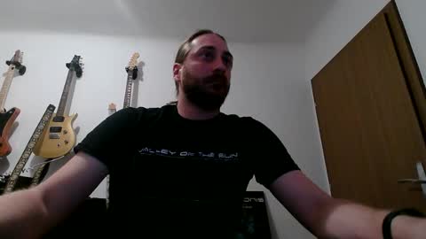 Snapshot of sweetleaf88 chatting on 05-04-26, 10:17 sweetleaf88 online show from 05-04-26, 10:17