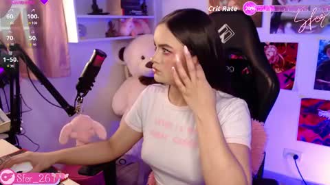 Snapshot of sweetlee_1 chatting on 06-22-26, 01:18 online show from 06-22-26, 01:18