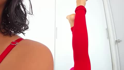 Azulandvioleta online show from 12-01-25, 02:22