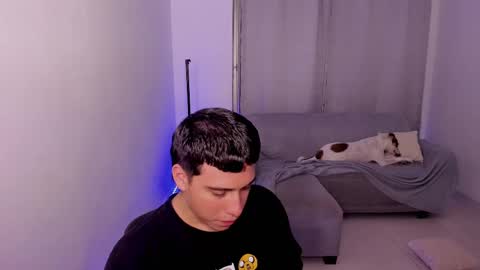 Snapshot of sweetlian_04 chatting on 03-04-25, 05:00 Lian online show from 03-04-25, 05:00