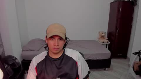 Snapshot of sweetlian_04 chatting on 02-08-26, 04:27 Lian online show from 02-08-26, 04:27