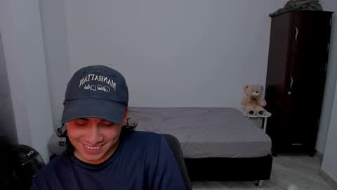 Snapshot of sweetlian_04 chatting on 02-18-26, 05:58 Lian online show from 02-18-26, 05:58