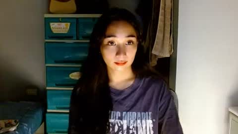 Snapshot of sweetlilly_18 chatting on 08-01-26, 02:22 Lilly online show from 08-01-26, 02:22