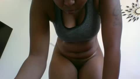 sweetluxequeen25 online show from 05-14-26, 09:16