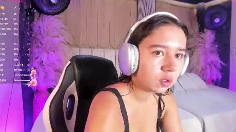 Snapshot of sweetnova_ chatting on 07-02-26, 10:05 Sweet Nova online show from 07-02-26, 10:05