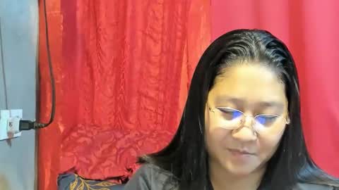 Snapshot of sweetpilipina88 chatting on 03-25-26, 11:38 MIA online show from 03-25-26, 11:38
