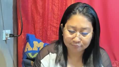 Snapshot of sweetpilipina88 chatting on 04-08-26, 02:00 MIA online show from 04-08-26, 02:00
