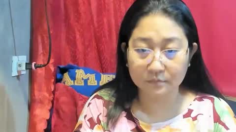 Snapshot of sweetpilipina88 chatting on 05-06-26, 03:02 MIA online show from 05-06-26, 03:02