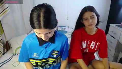 Snapshot of sweetpink1_ chatting on 09-27-25, 10:59 Caro  Lily online show from 09-27-25, 10:59