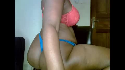 Snapshot of sweetrenne chatting on 09-20-25, 01:39 sweetrenne online show from 09-20-25, 01:39