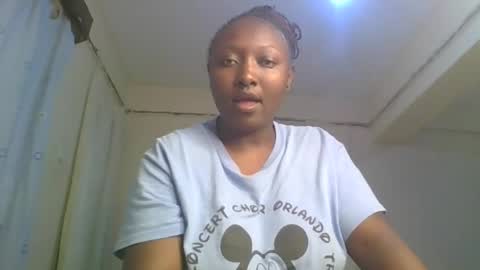 Snapshot of sweetrose2049 chatting on 06-05-26, 08:58 Rose Watetu online show from 06-05-26, 08:58