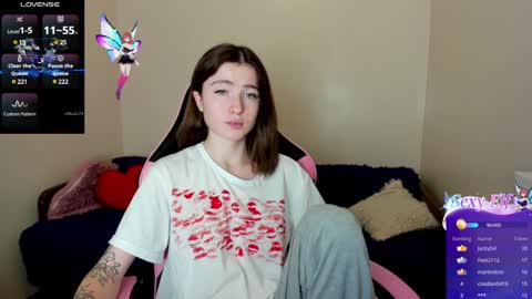 Snapshot of sweets_alma chatting on 01-06-25, 10:13 sweets_alma online show from 01-06-25, 10:13