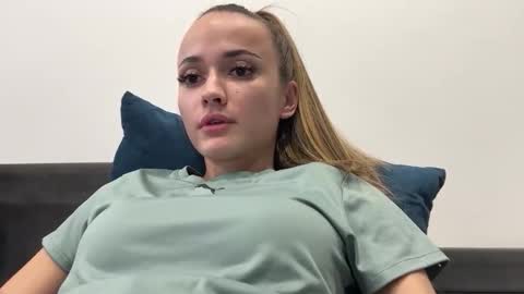 sweetsatalana online show from 04-04-26, 03:20