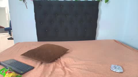 sweetscaarlett online show from 04-17-26, 03:04