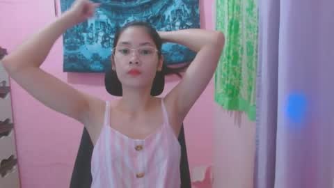 Snapshot of sweetsexygirl20 chatting on 07-05-26, 05:25 Mia online show from 07-05-26, 05:25