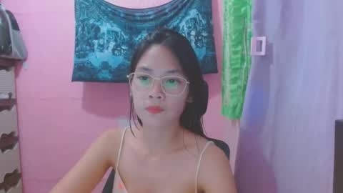 Snapshot of sweetsexygirl20 chatting on 07-18-26, 12:53 Mia online show from 07-18-26, 12:53