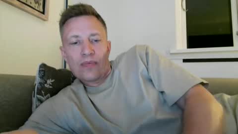 Snapshot of sweetsinner83 chatting on 05-15-26, 08:49 sweetsinner83 online show from 05-15-26, 08:49