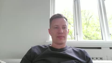 Snapshot of sweetsinner83 chatting on 05-20-26, 06:47 sweetsinner83 online show from 05-20-26, 06:47