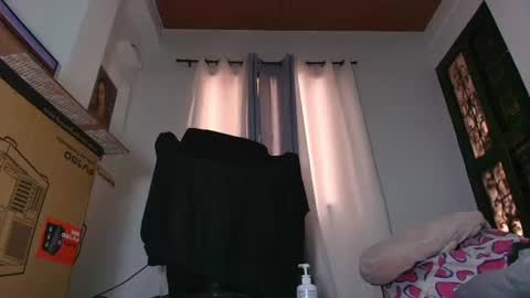 dulce online show from 08-06-26, 06:54