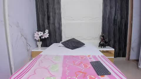     online show from 07-23-26, 10:57