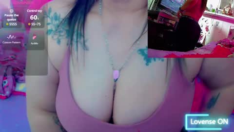 Snapshot of sweett_martina chatting on 01-24-25, 01:45 martina online show from 01-24-25, 01:45