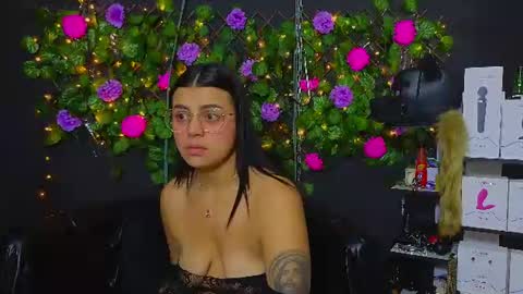 Snapshot of sweett_mollyy chatting on 06-26-26, 11:31 Molly - INDEPENDENT MODEL online show from 06-26-26, 11:31