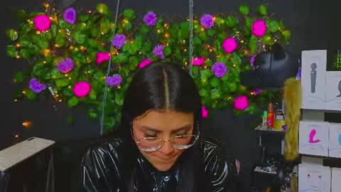 Snapshot of sweett_mollyy chatting on 07-18-26, 11:30 Molly - INDEPENDENT MODEL online show from 07-18-26, 11:30