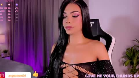 Snapshot of sweett_shinexx chatting on 05-17-26, 06:22 angel online show from 05-17-26, 06:22