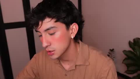 Snapshot of sweettaaron chatting on 06-15-26, 12:35 Andy online show from 06-15-26, 12:35