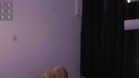 Snapshot of sweettener chatting on 07-25-26, 11:41 You can call me your Princess online show from 07-25-26, 11:41