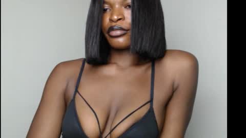 sweetxxboobsx online show from 11-08-25, 08:29