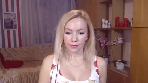 Sweety friend online show from 12-18-25, 07:42