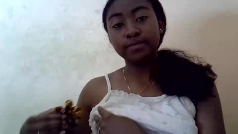 Snapshot of sweety_miorah_7 chatting on 10-26-25, 06:47 Miorah online show from 10-26-25, 06:47
