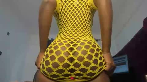 Snapshot of sweety_shawtys chatting on 06-02-26, 04:58 shawtyshasha online show from 06-02-26, 04:58