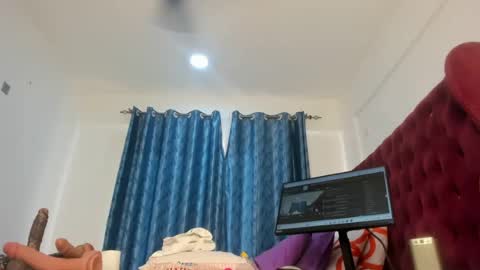Snapshot of sweety_shawtys chatting on 07-18-26, 06:17 shawtyshasha online show from 07-18-26, 06:17