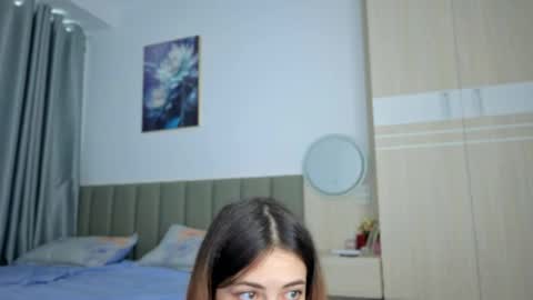 Vikky online show from 05-29-26, 12:19