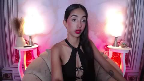 Snapshot of sweetylally chatting on 01-06-26, 11:47 LAURA online show from 01-06-26, 11:47