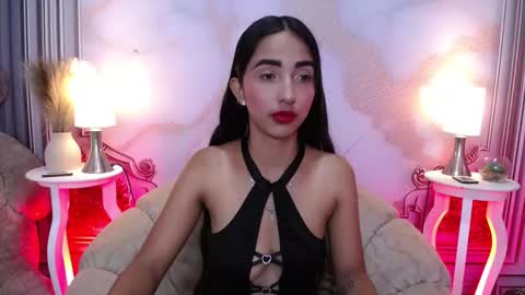 Snapshot of sweetylally chatting on 02-20-26, 11:43 LAURA online show from 02-20-26, 11:43