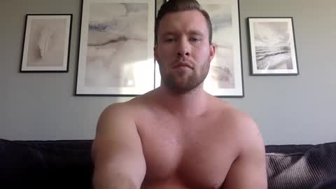 Snapshot of swekingxx chatting on 02-05-25, 02:16 swekingxx online show from 02-05-25, 02:16