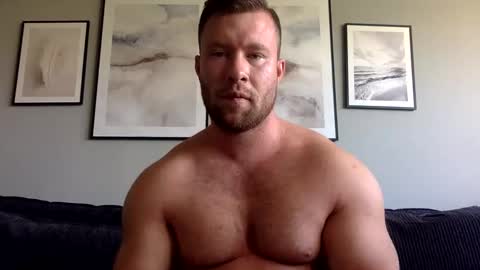 Snapshot of swekingxx chatting on 10-02-25, 11:39 swekingxx online show from 10-02-25, 11:39