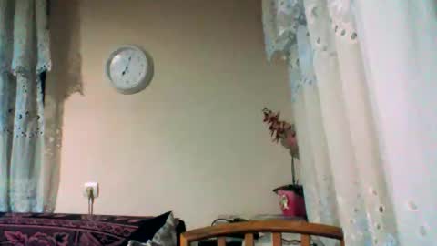 Raymond online show from 02-16-26, 05:03