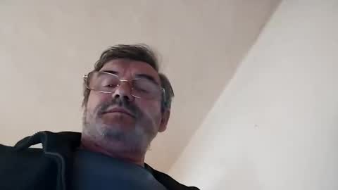 Raymond online show from 04-26-26, 08:12