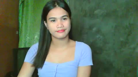 Snapshot of swettie_rhea chatting on 05-16-26, 02:27 Rhea online show from 05-16-26, 02:27