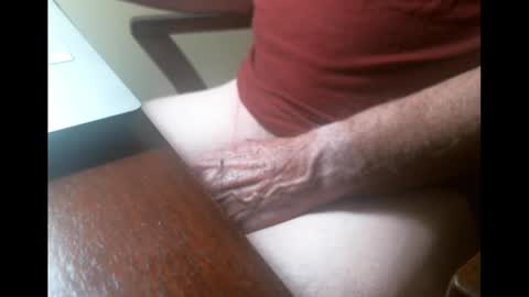 Snapshot of swizzle__stick chatting on 10-03-25, 10:01 will jeffers online show from 10-03-25, 10:01